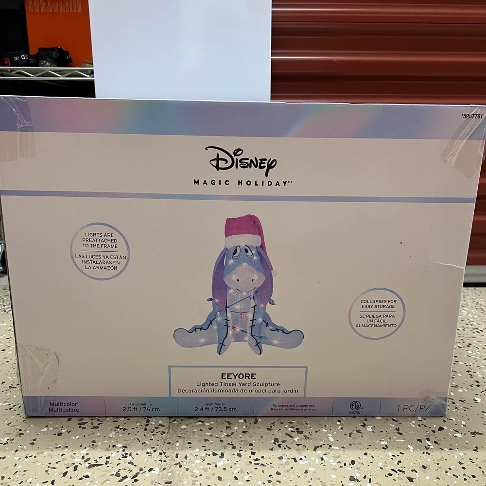 Disney Magic Holiday Eeyore 2.5ft Lighted Tinsel Yard Sculpture Christmas Decor‎